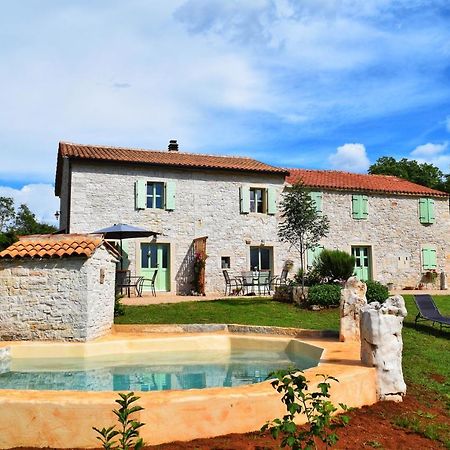 Cottage Al Merlo Olivo Буйе Екстериор снимка