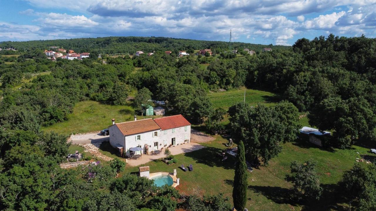 Cottage Al Merlo Olivo Буйе Екстериор снимка