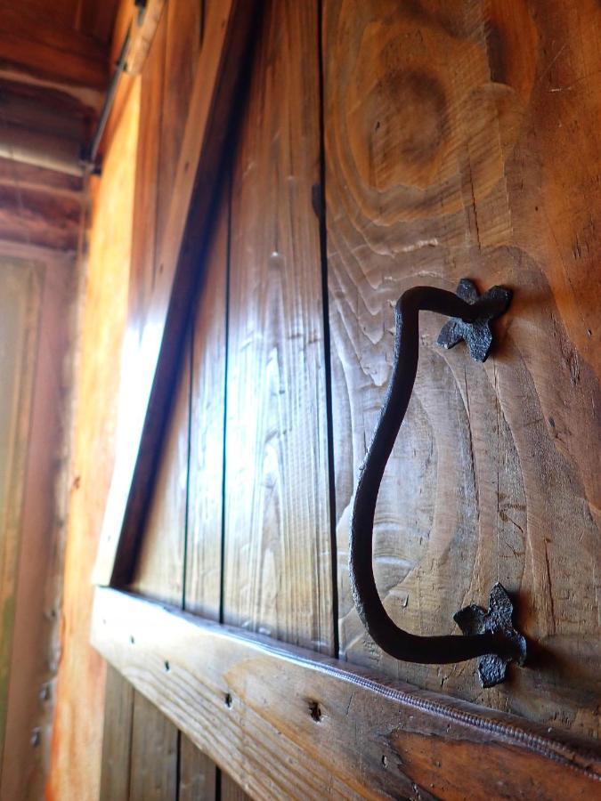 Cottage Al Merlo Olivo Буйе Екстериор снимка