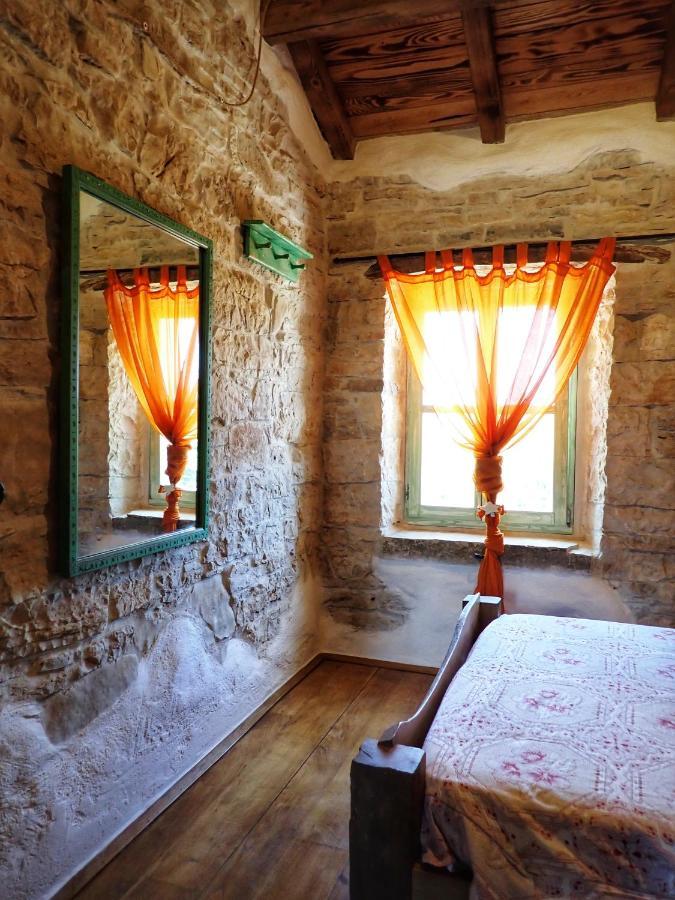 Cottage Al Merlo Olivo Буйе Екстериор снимка